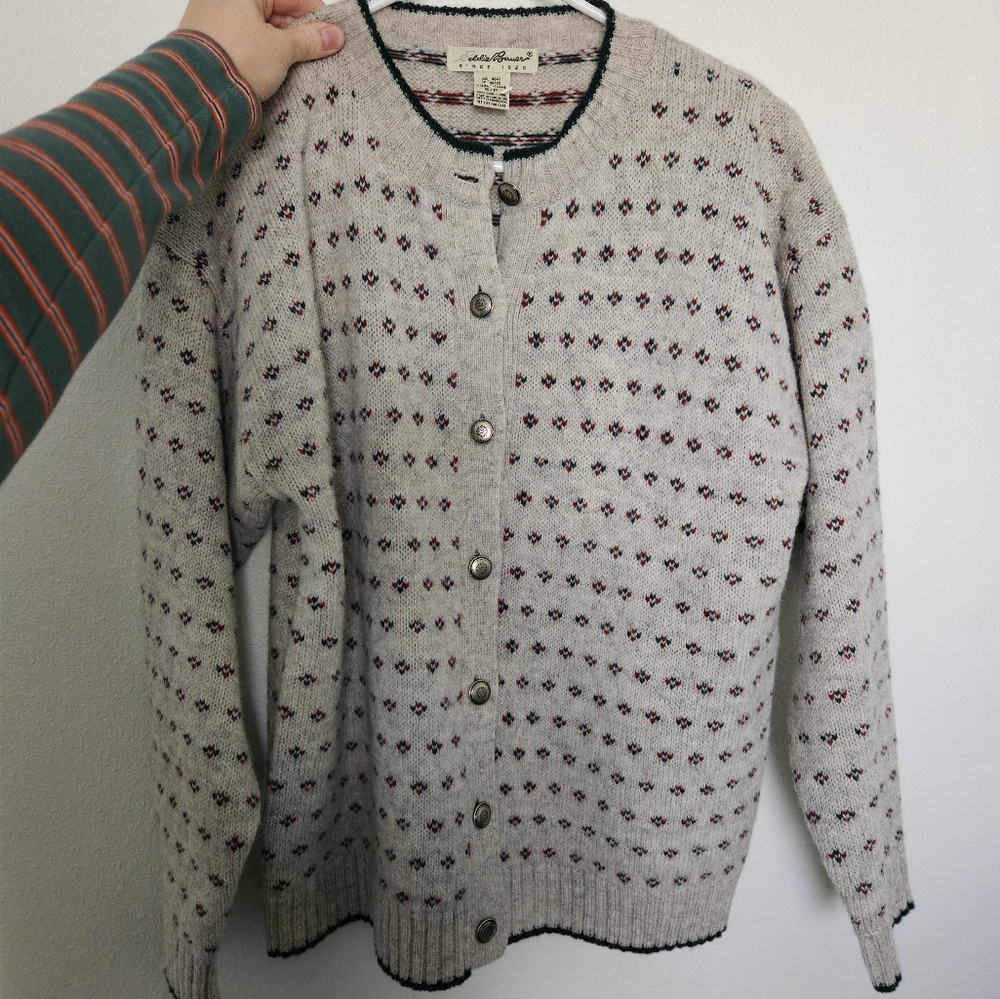 Vintage, 100% wool, Eddie Bauer cardigan sz small